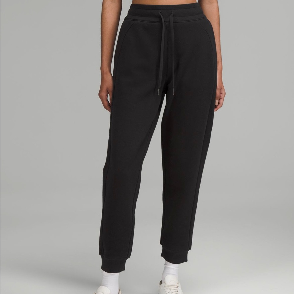 Lululemon Scuba High Rise Jogger